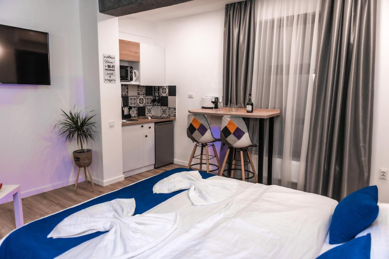 Puzzle Apartaments&Studios Craiova Exterior foto