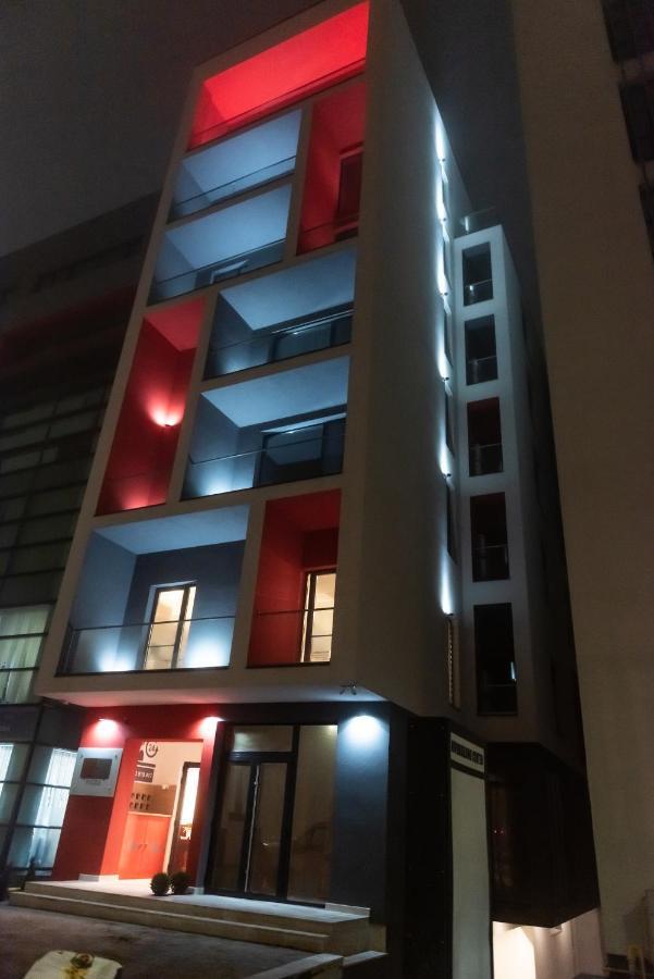 Puzzle Apartaments&Studios Craiova Exterior foto