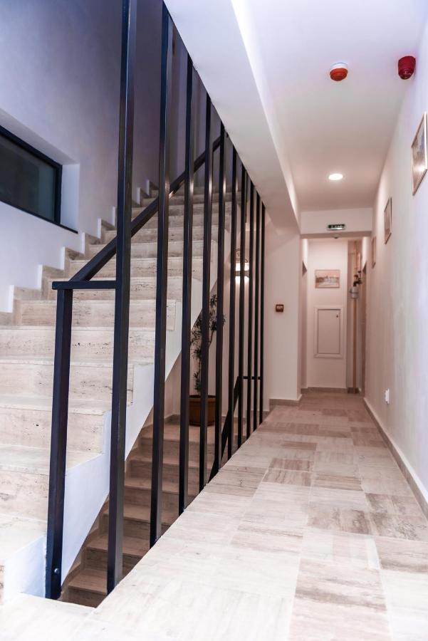 Puzzle Apartaments&Studios Craiova Exterior foto