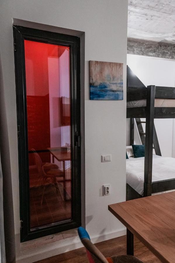 Puzzle Apartaments&Studios Craiova Exterior foto