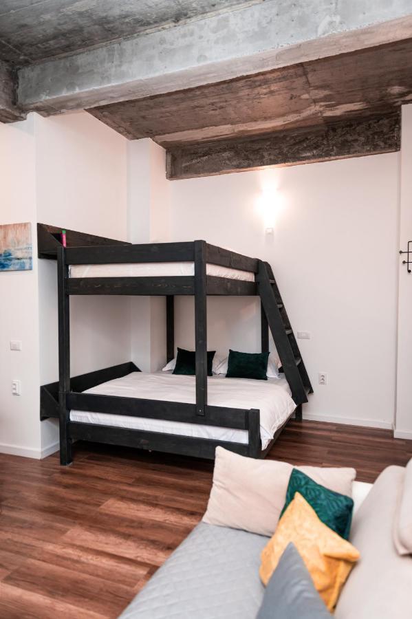 Puzzle Apartaments&Studios Craiova Exterior foto